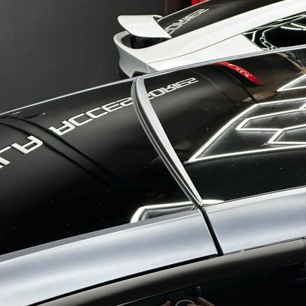 2020+ | Model Y Trunk Rain Deflector - Hydro Carbon Fiber Coated Fashion