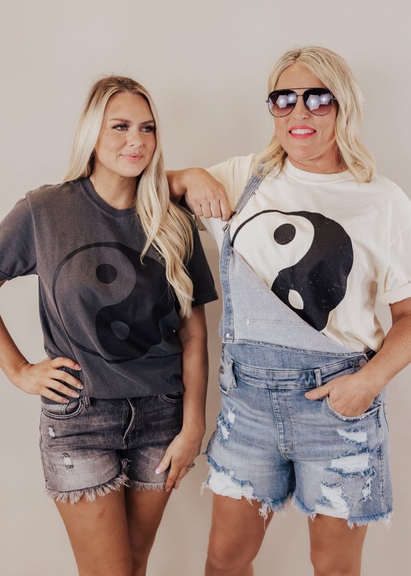 PRE-ORDER: Yin Yang Tee *Pepper (S-3X) For Sale - Image 5